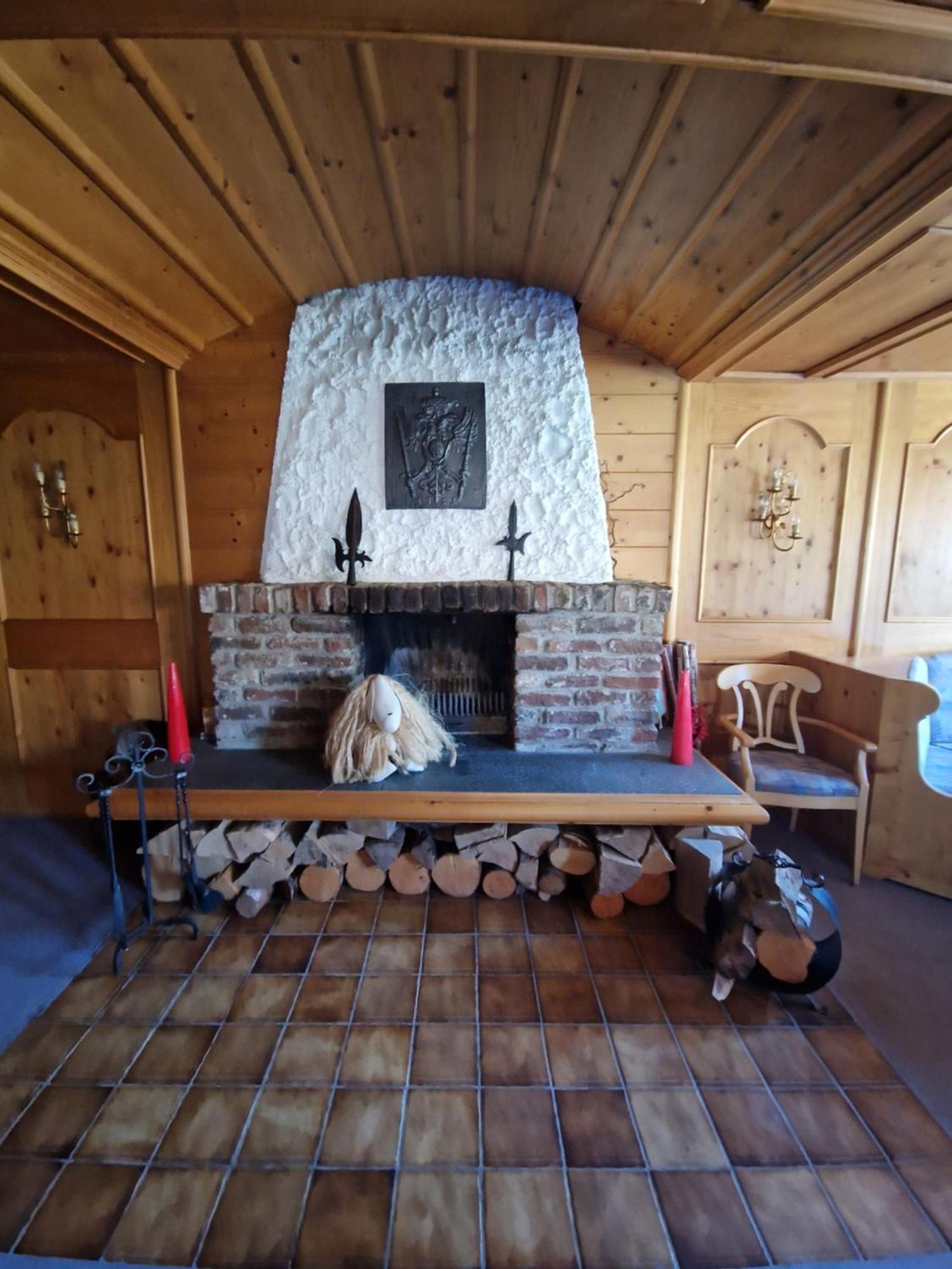 Waldhorn Hotel 3*